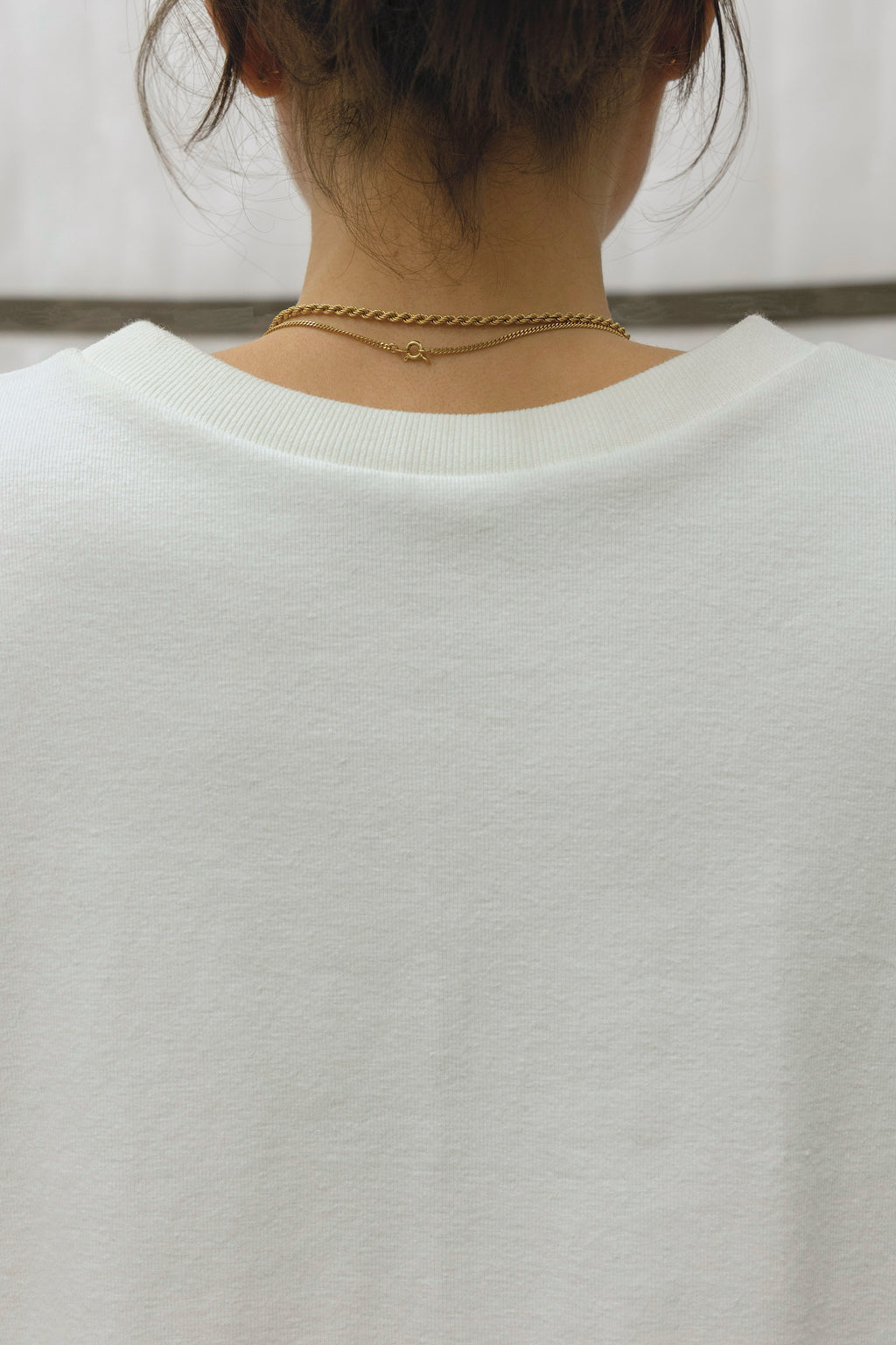 Classic ribbed sweater with short sleeves