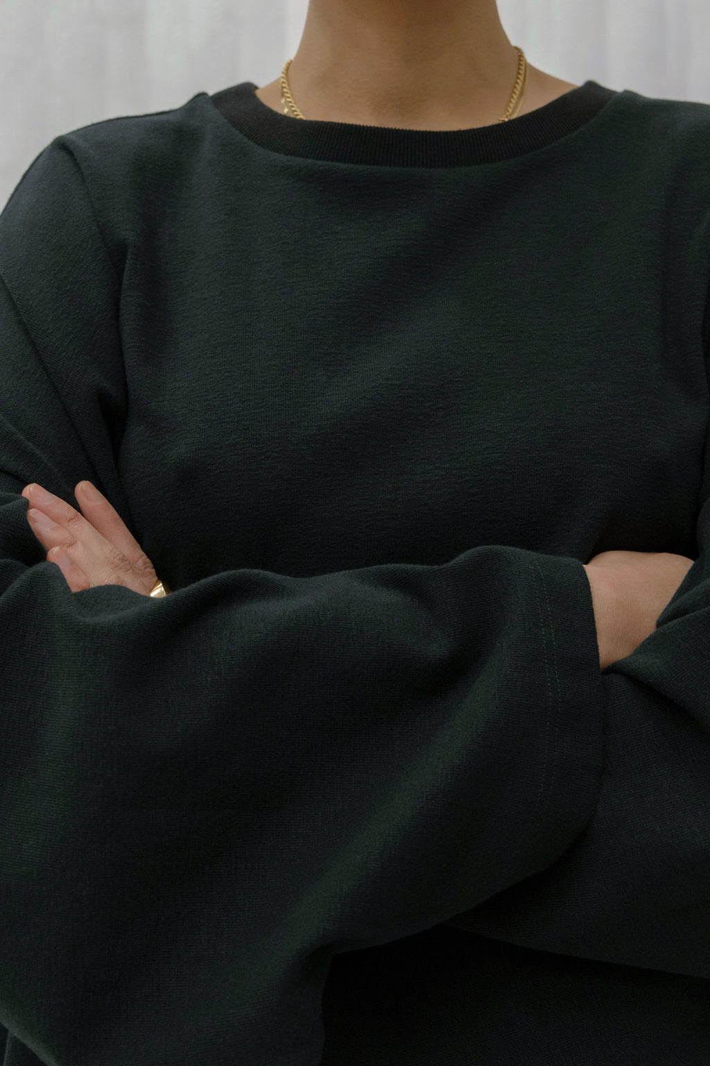 Classic ribbed sweater with long sleeves