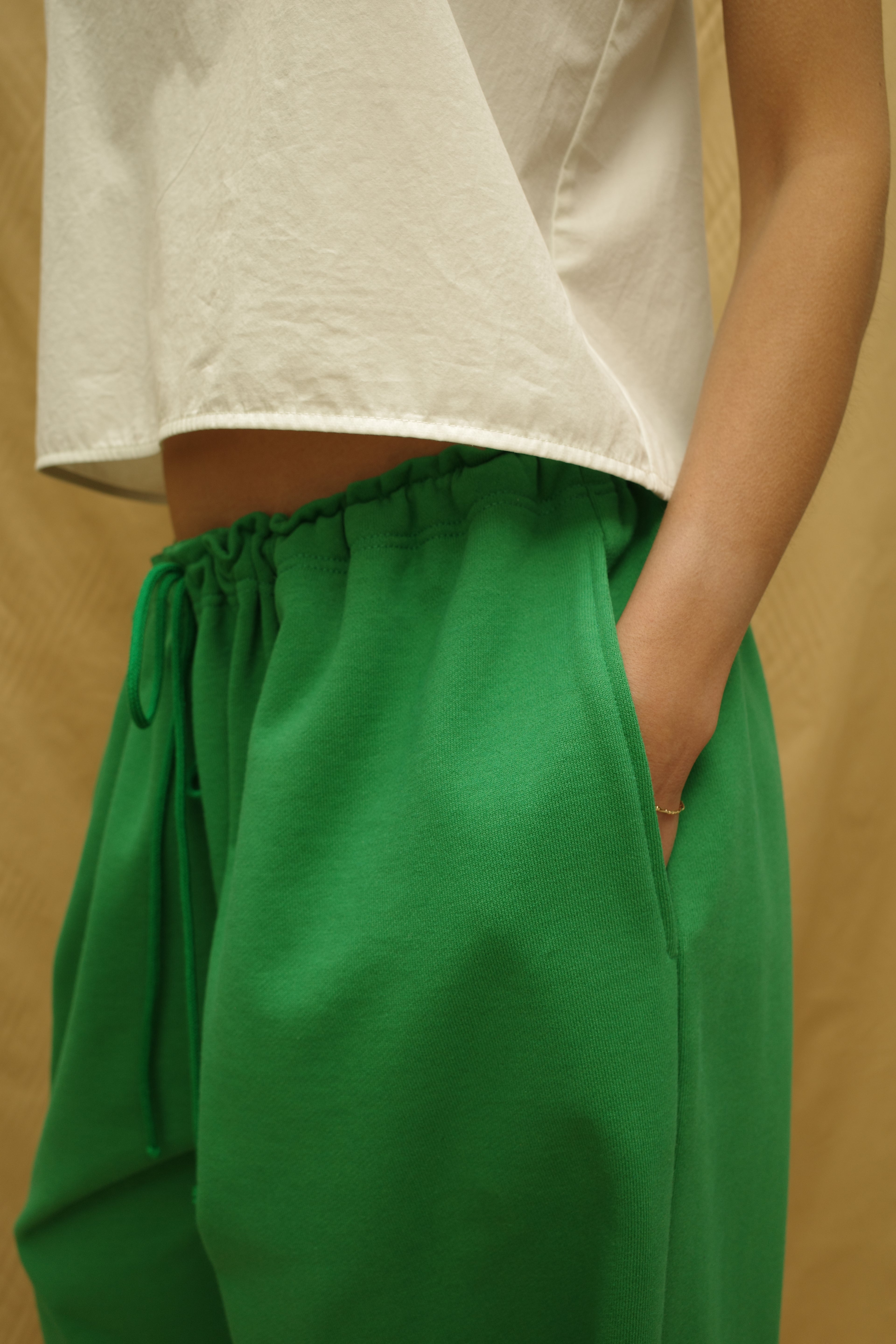 Wide sweatpants